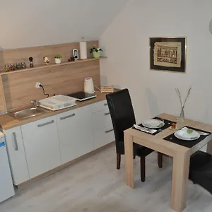 https://simpli-apartments.hotels-in-ljubljana.com